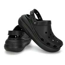 Crocs 男女通用蓬松木底凉鞋，舒适休闲运动鞋，室内/室外，沙滩装 - 207521-001