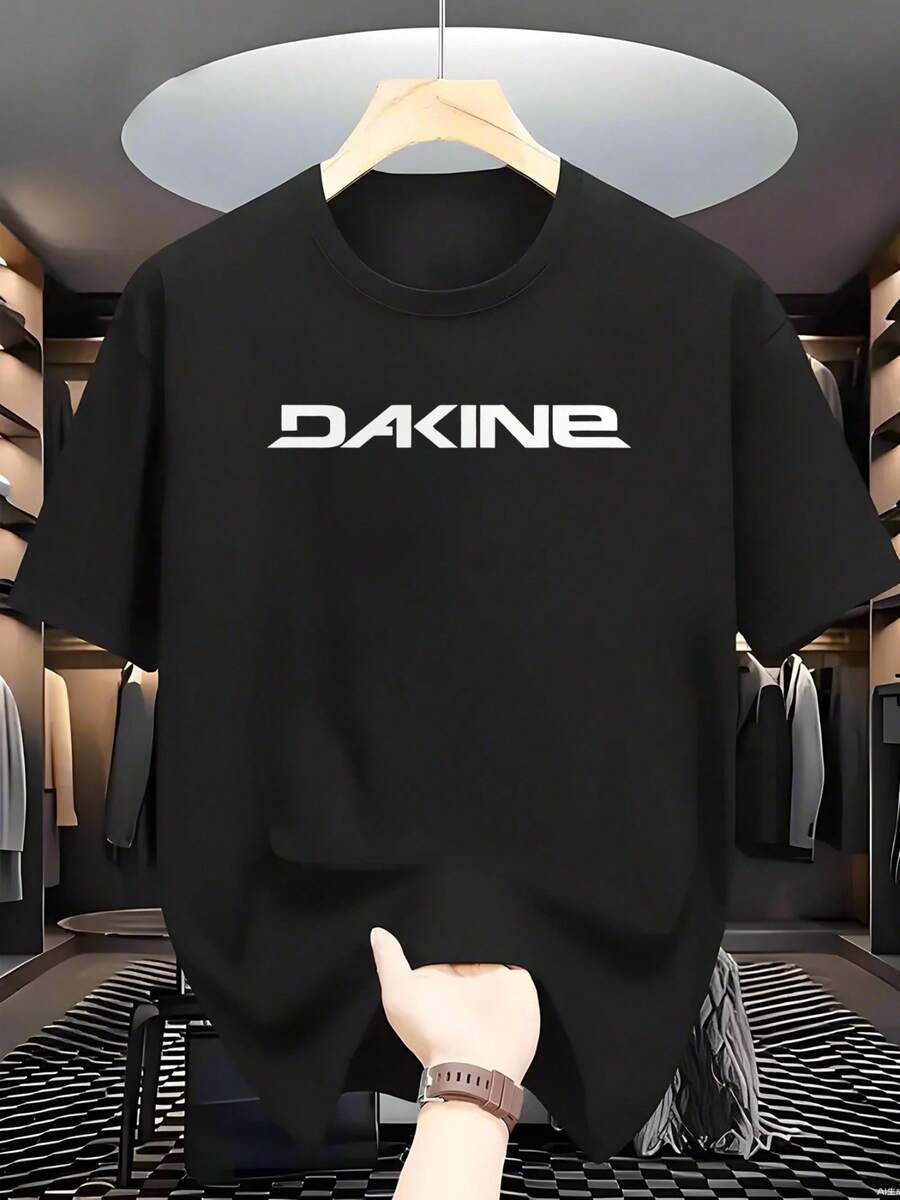 DAKINE Men's Sporty Casual Crew Neck T-Shirt - 100% Cotton Short Sleeve Tee With Bold Logo Print, 180gsm Breathable Knit Fabric, Regular Fit, Machine Washable, All-Season Comfort, Plus Size For Running & Casual Attire, Comfortable Fit Shirt, Active Lifestyle, Streetwear Style, Durable Material, Printed Top, Fitness Enthusiasts,100% Pure Cotton Short Sleeved Shirt, Suitable For Summer, Loose Casual Round Neck, Men's Letter Printed T-Shirt - 黑色 - 查看 1