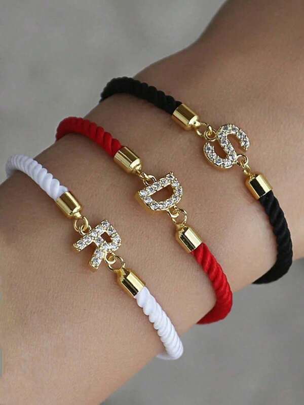 A Fashionable And Exquisite Copper-Inlaid Zirconia A-Z Bracelet With The First Letters Of The 26 Surnames. It Can Be Freely Adjusted And Pulled. It Is A Daily Accessory For Girls And A Festival Gift!