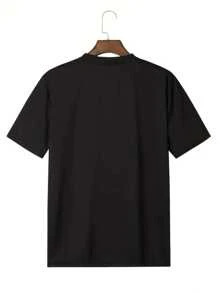 Conjunto casual de camiseta de manga corta y cuello redondo estampada y pantalones largos con cordón para hombre