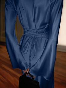 Đầm maxi satin may đo riêng cho nữ dịp Giáng sinh, có dây thắt eo corset, cổ tròn cổ điển và tay áo xòe ấn tượng, đầm dạ hội sang trọng, đầm thanh lịch cho nữ, đầm mùa đông, đầm năm mới, đầm dự tiệc, đầm đi biển, đầm thanh lịch cho quý cô, đầm dài thường ngày, đầm nghỉ mát, đầm mùa hè. - Màu xanh hải quân - Xem 4
