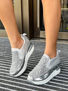 女士一脚蹬休闲鞋 2025 秋季新款，软底，水钻坡跟，厚底，百搭白色运动鞋， - 銀色 - 查看 3
