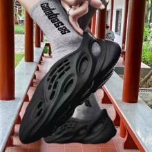 Foam Runner Shoes For Man Women, Foam Runner Sneakers,  Indoors And Outdoors Classic Foam Runners Sneakers, Sleek Beach Sandals, Thick Non - Slip,Quick Drying,Breathable,Super Soft,Lightweight,They Are Also Stain-Resistant, Easy To Clean