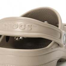 Crocs Zapatos casuales BEYA 10126-2V3, zapatillas de interior/exterior unisex, sandalias ligeras, se recomienda bajar una talla
