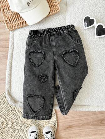 Pantalones vaqueros casuales de niña con decoración de corazón para el verano