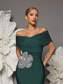 露肩绷带针织紧身连衣裙，性感欧式风格，适合派对、聚会、正式活动