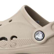 Crocs Zapatos casuales BEYA 10126-2V3, zapatillas de interior/exterior unisex, sandalias ligeras, se recomienda bajar una talla