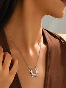 1入時尚向日葵光芒項鍊，簡約風格吊墜，適合日常佩戴