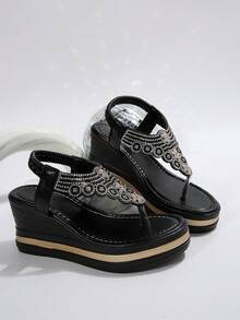 Bohemian Crystal Embellished Women's Platform Wedge Thong Sandals - Black - View 8
