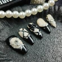 10pcs Hand-Pressed Fake Nails Black-And-White Artificial Nails, Temperament Armor With Bow, Fashion Almond-Shaped Artificial Nail Pieces, Exquisite Wearing Nail Paste Fake Nails, Suitable For Halloween And Other Parties.Nail Set,Press Ons Nail,Nails>Press On Nails,Uñas Postiza,Handmade Nails,Almond Nails,Fake Nail,Almond Nails,Press On Nails Almond - 黑與白 - 查看 3