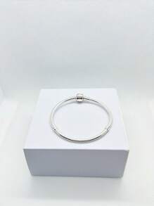 1 pièce Tout nouveau bracelet base carré élégant simple de 2025 pour femmes avec fermoir à mors de serpent, avec perles de charme en forme de cœur. DIY pour un port quotidien, convient pour un pendentif de charme, cadeau d'amour parfait, cadeau de fête, cadeau d'anniversaire