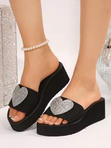 Sandalias con suela gruesa en forma de corazón para mujeres, chanclas estilo coreano con cuña negra para playa y vacaciones, pantuflas suaves y cómodas con plataforma de tacón alto, impermeables