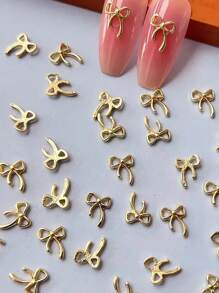 15pcs Nail Water Drills With Golden Hollow Butterfly Nail Stickers, Simple And Beautiful Butterfly Design Decoration, Y2K Golden Star Nail Art, 3D Elegant DIY Ladies' Long/Short Red Nail Decoration, Water Drill Fake Nail Decoration, Nail Set, Nail Gems, Nail Pendants, Nail Use