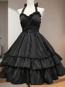 一件可爱迷人的纯色复古优雅缎面洛丽塔无肩带露肩连衣裙，适合洛丽塔角色扮演或日常休闲穿着，也适合万圣节、派对等场合。