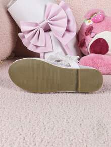 1 Pair Flower Decorated Princess Flat Canvas Shoes For Girls, Comfortable Student Outdoor/Dance Shoes, Lace White Wedding Shoes - White - View 6