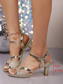 New Fashion Summer Open Toe Silver Mid-Heel Sandals With Buckle Strap, Shiny Design, Versatile For Casual Wear, Dining Out, Photo Shooting, Indoor And Outdoor