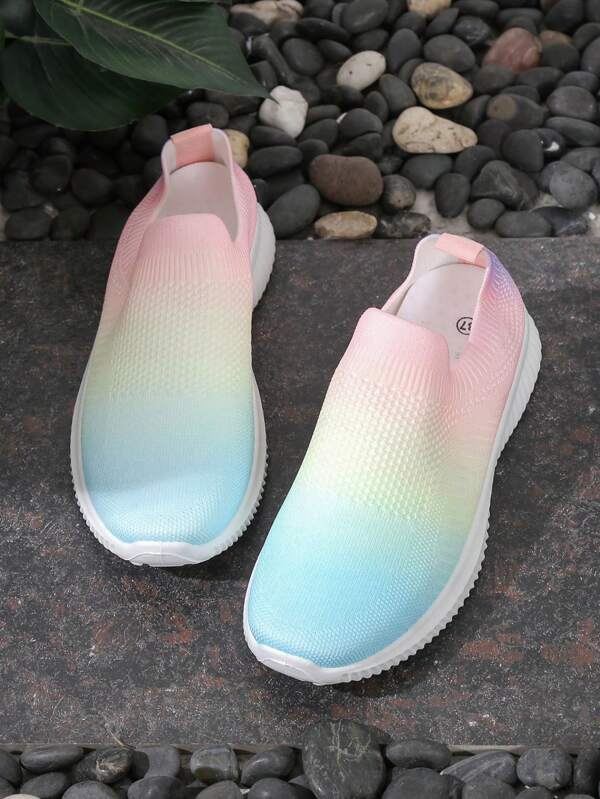 Zapatillas de mujer ligeras y transpirables de punto - Zapatos casuales cómodos de slip-on con suela de goma, diseño de degradado pastel (rosa a azul) para atuendo casual, sandalias de verano slip-on, tela superior, zapatos lindos