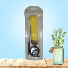 Llavero creativo con dije de peluche sintético, llavero minimalista y de moda - Multicolor - Ver 1