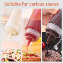 1 Stück Multi-Zweck Quetschflasche, verschiedene Größen mit Markierungen & Deckel, geeignet für Ketchup, Sauce, BBQ Sauce, Gewürze, Outdoor Grillen, Basteln, Sirup und andere Küchen Tools & Zubehör (zufällige Farbe & Stil)