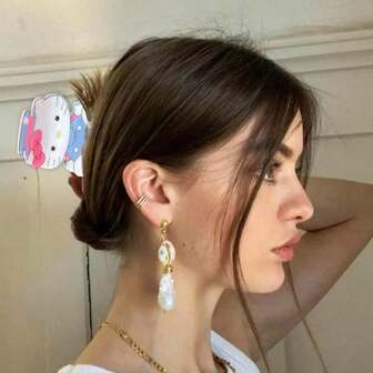 Sanrio Sanrio's Korean Hello Kitty Series Of Cartoon Fashion Hairpins Are Made Of Acrylic Printed Materials. They Feature Vivid Hello Kitty Cartoon Image Designs And Incorporate Crowns And Flowers. They Are Suitable For Bathrooms, Indoor And Outdoor Use