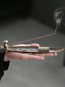 1 Retro Metal Fisherman Incense Burner, Home Decoration Incense Stick Burner, Suitable For Aromatherapy And Meditation Zen Stove, Fisherman Fishing Line Incense Plug Alloy Line Incense Plug Tea Ceremony Incen Random Delivery Of Stylesse Burner Lighting Device For Home Indoor, Alloy Old Man Fishing Line Incense Plug Base Tea Ceremony Incense Burner For Home Indoor Sinking Sandalwood Incense Line Incense Holder