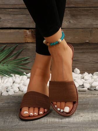 รองเท้าแตะสไลด์แฟชั่นใหม่ 2024 สำหรับผู้หญิง, รองเท้าแตะชายหาด, ไซส์ใหญ่, ข้ามพรมแดนอีคอมเมิร์ซ, สถานียุโรป