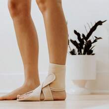 Adjustable AFO Foot Drop Brace For Walking - Lightweight Drop Foot Support With Stabilizing Straps, Nerve Damage & Stroke Recovery - Unisex Ankle Brace (Fits Left/Right Leg)