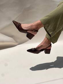 Zapatillas de recubierto estilo Mary Jane tacón bajo - Café integral - Ver 1