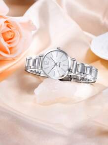 Montres femme 2 pièces, montre mode femme de luxe avec petit cadran à échelle numérique simple et bracelet entièrement serti de diamants. Convient pour le port quotidien, la rentrée, la remise des diplômes, Thanksgiving, les couples. Meilleurs cadeaux sans boîte