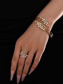 2 件奢华水晶装饰袖口手镯和戒指套装，女士简约奢华珠宝套装适合日常装扮、派对 - 彩色 - 查看 1