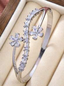 Charming Fashion Bangle Bracelet Zirconia Flower Bracelet Girl Gift Party