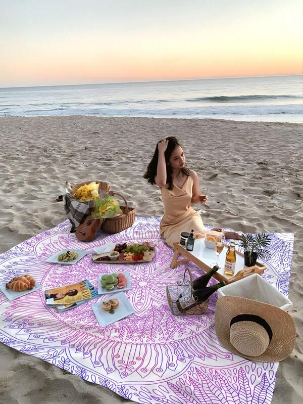 1 Pc New Outdoor Waterproof Anti-Sand Digital Printed Picnic Mat/Beach Towel, Fashionable & Fresh Pattern, Suitable For Camping And Picnics