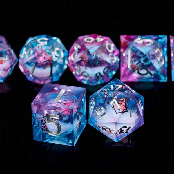 7pcs Cute Cat & Liquid Glitter Core Dice Set, Resin Multi-Sided RPG Dice With Sharp Edges, Handmade Roleplaying Game Accessories, Suitable For Christmas, Birthday, Festival, Party, Valentine's Day, Gifts, Spring
