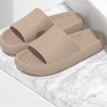 1 par de sandalias con suela de nube gruesa para mujer, chancletas de verano de playa con base suave de EVA antideslizante, pantuflas de baño