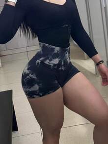 1 件女式无缝扎染提臀高腰运动短裤，粉色瑜伽短裤，弹力吸湿排汗 - 黑色 - 查看 4