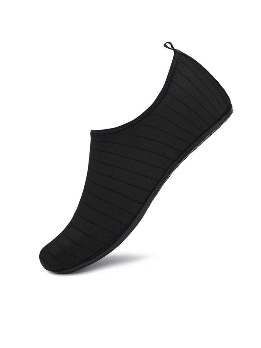 1 Pair New Style Snorkeling Beach Water Shoes, Men/Women Soft Sole Quick Dry Anti-Slip Dive Swim Shoes; Ladies Fast Drying Water Socks For Beach, Yoga, Swimming, Surfing; Multifunctional Indoor/Outdoor Fitness Shoes; Breathable Material, Summer 2025 - Black - View 1