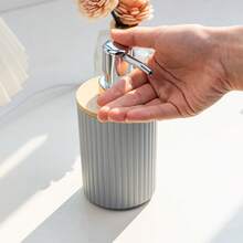 1pc Minimalist Wooden Lid Refillable Liquid Soap Dispenser, Luxury Pump Bottle For Hand Wash, Body Wash, Lotion - Multi-Purpose Dispenser For Kitchen, Bathroom, Bedroom, Living Room Home Decor, Suitable For Summer - Multicolor - View 4