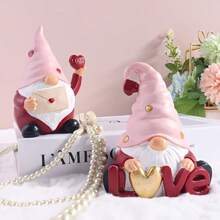 1PC New Popular Love Dwarf Ornaments Resin Crafts! The Dwarfs Feature Cute Shapes, Pink Hats Paired With Red And White Costumes, Exuding A Romantic Atmosphere.