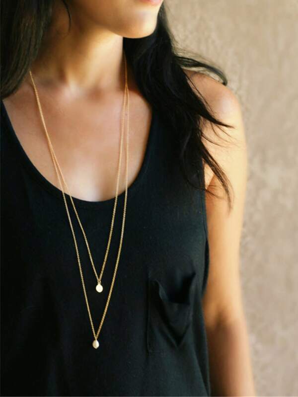 1pc Charming And Simple Round Sequin Golden Double-Layer Long Necklace For Women, Classic And Elegant Golden Long Sweater Chain For Women. It Is Suitable For Ladies To Wear All Year Round And Can Be Given As A Gift To Good Friends
