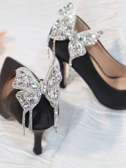 2 件可拆卸 DIY 鞋配件，白色水晶和银色蝴蝶结鞋夹，时尚、优雅、奢华风格的鞋饰，适用于高跟鞋、平底鞋、浅口鞋、新娘鞋