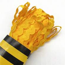 1 pieza 15 yardas Cinta en zig zag de 6mm de poliéster Cinta DIY para manualidades, material para decorar bodas, fiestas, Navidad, lazos - Elige colores - Ver 19