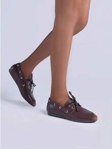 Elegante Damen Mokassins mit Schnürsenkeln - Bequeme Slip-On Loafer mit Ösen-Detail für den täglichen Gebrauch - Kaffeebraun - Übersicht 1