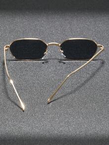 1 副多边形小框不锈钢复古时尚百搭街拍金属眼镜，高品质时尚返校时尚学院风