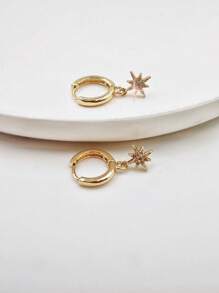 1Pair Valentine Cubic Zircorn /Diamond Star Burst Drop Huggie Earrings