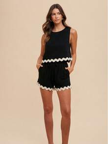 Ric Rac Trim Detailed Top & Shorts Set - Black - View 2