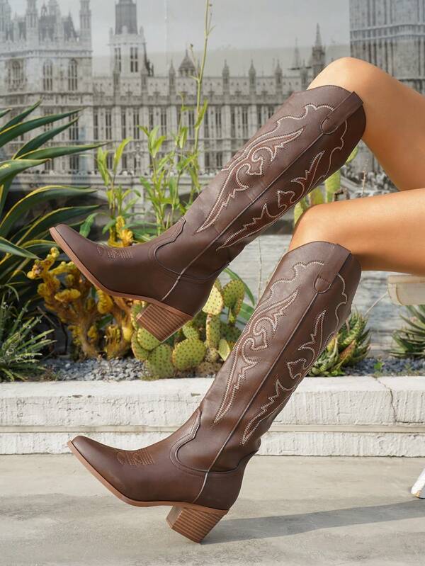 2025 Autumn/Winter New Women Plus Size Thick Heel Pointed Toe Embroidered Western Cowgirl Suede Leather Mid-Calf Boots, Outdoor Fashion Slip-On,Knee High Boots