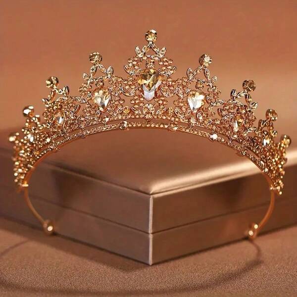 1 Diadema costume tiara da principessa - in lega di zinco dorata, non tessile, adatto per tutte le stagioni, accessorio per capelli con strass per cosplay, Ognissanti, compleanni, matrimoni - tema principessa e cavaliere