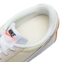Zapatos casuales Pacific de Nike, zapatos deportivos casuales ligeros y cómodos, HM4771-104 - Albaricoque/blanco - Ver 6
