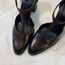 Nischen-High-Heels aus echtem Leder für Damen mit spitzer Spitze und flacher Öffnung, Retro-Mary-Jane-Einzelschuhe sind vielseitig