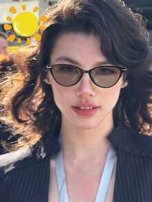 1副女士复古变色眼镜，猫眼框，透明镜片，时尚眼镜，PC和合金材质，小巧窄框，女士简约全框PC镜片眼镜，四季皆宜